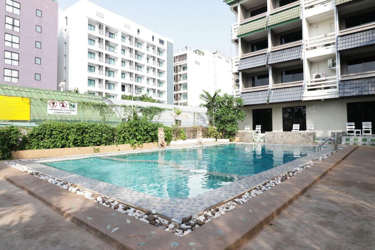 Natural Beach Hotel Pattaya Bagian luar foto