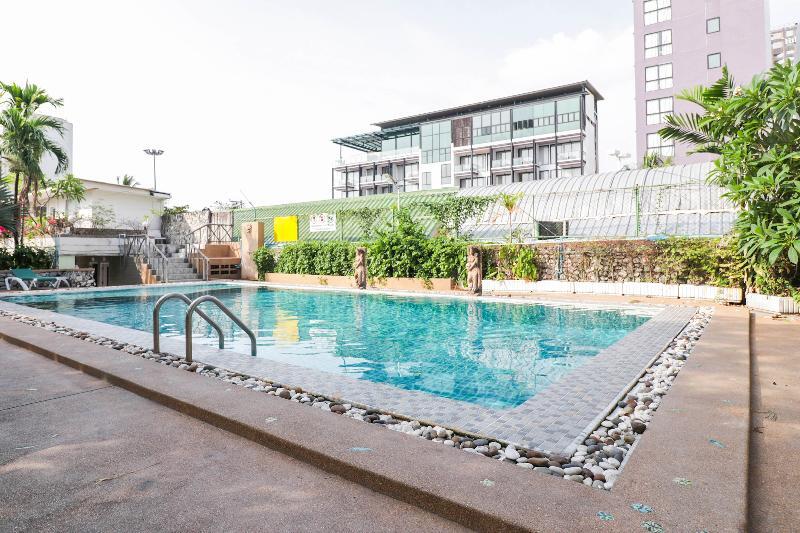 Natural Beach Hotel Pattaya Bagian luar foto
