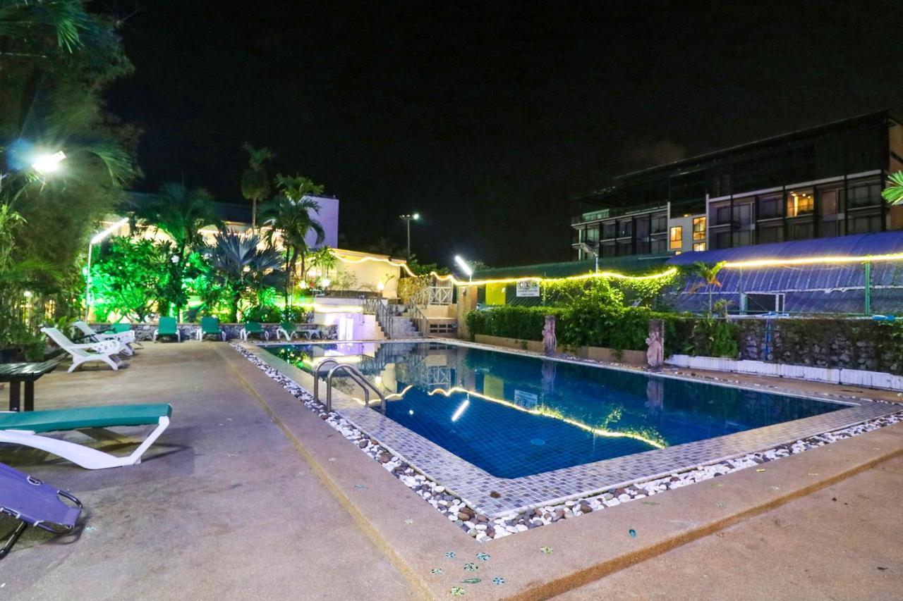 Natural Beach Hotel Pattaya Bagian luar foto